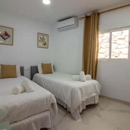 Villa Fantastic In Puerto Banus With Private Pool